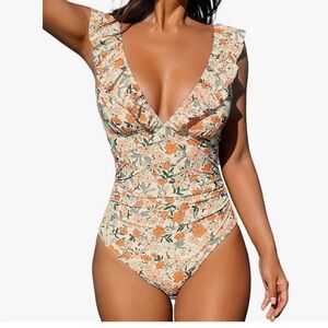 CUPSHE NWT Floral ruffle one piece M